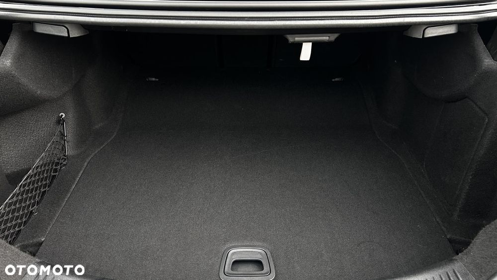 Mercedes-Benz Klasa E 220 d 4-Matic AMG - 31