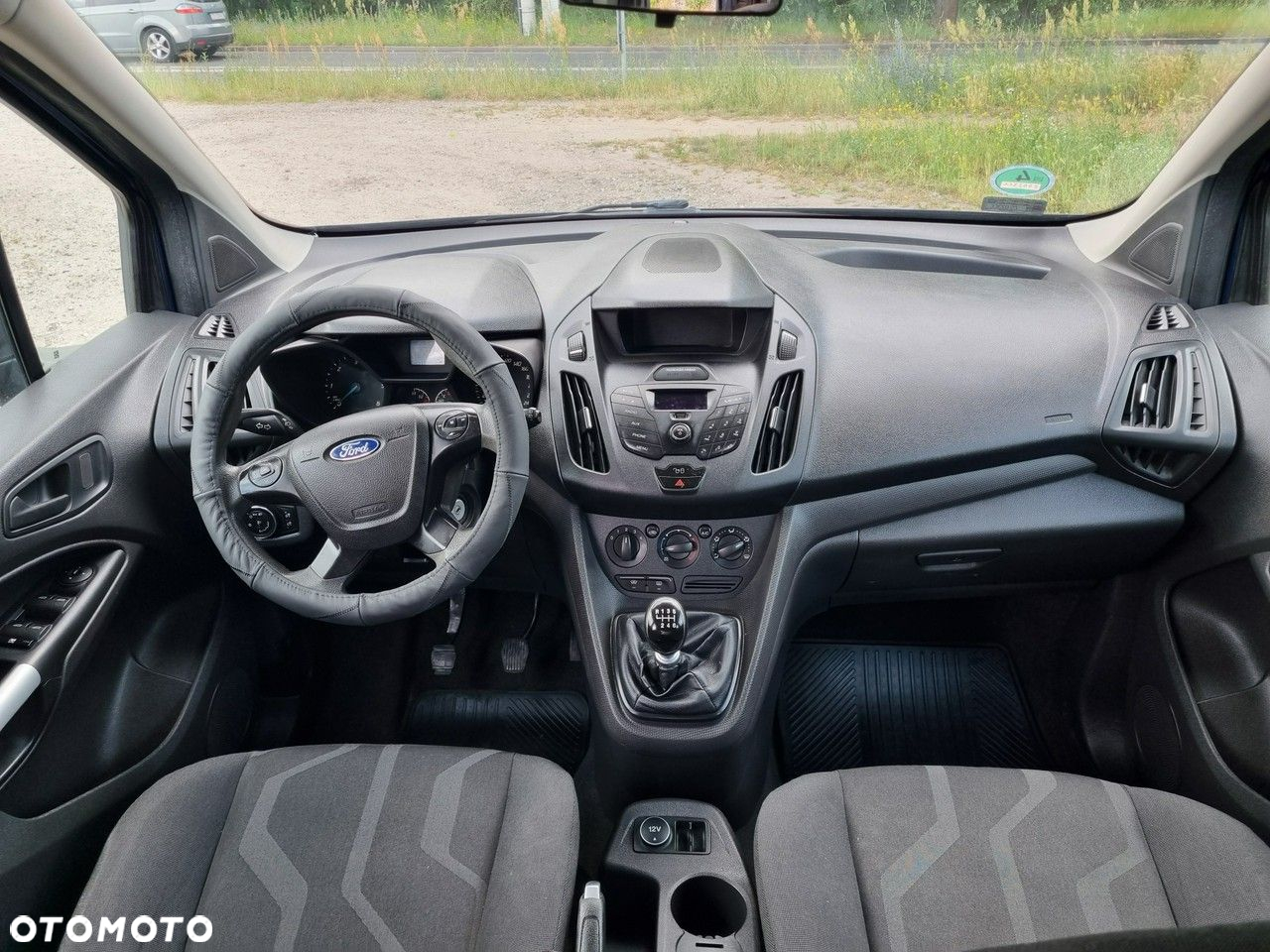 Ford Tourneo Connect Grand - 19