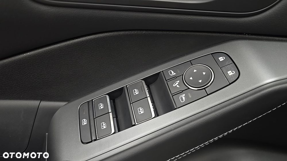 Nissan Qashqai 1.3 DIG-T MHEV N-Connecta Xtronic - 12