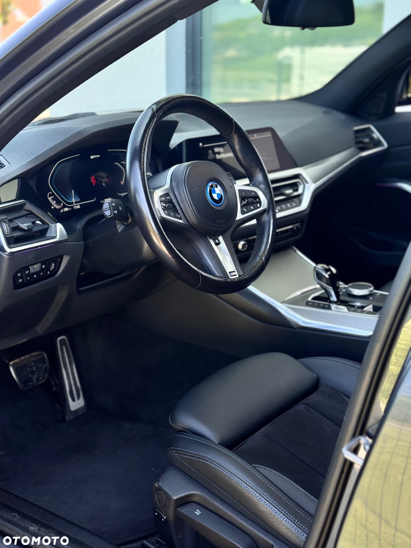 BMW Seria 3 330e Touring xDrive M Sport - 28