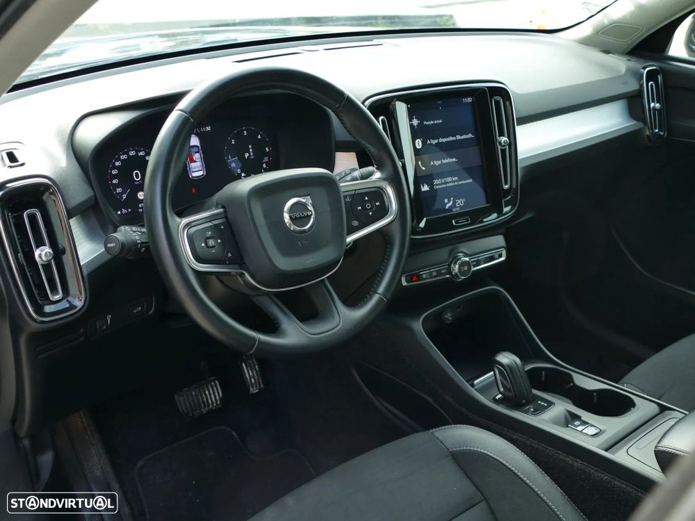 Volvo XC 40 2.0 D3 Momentum Geartronic - 16