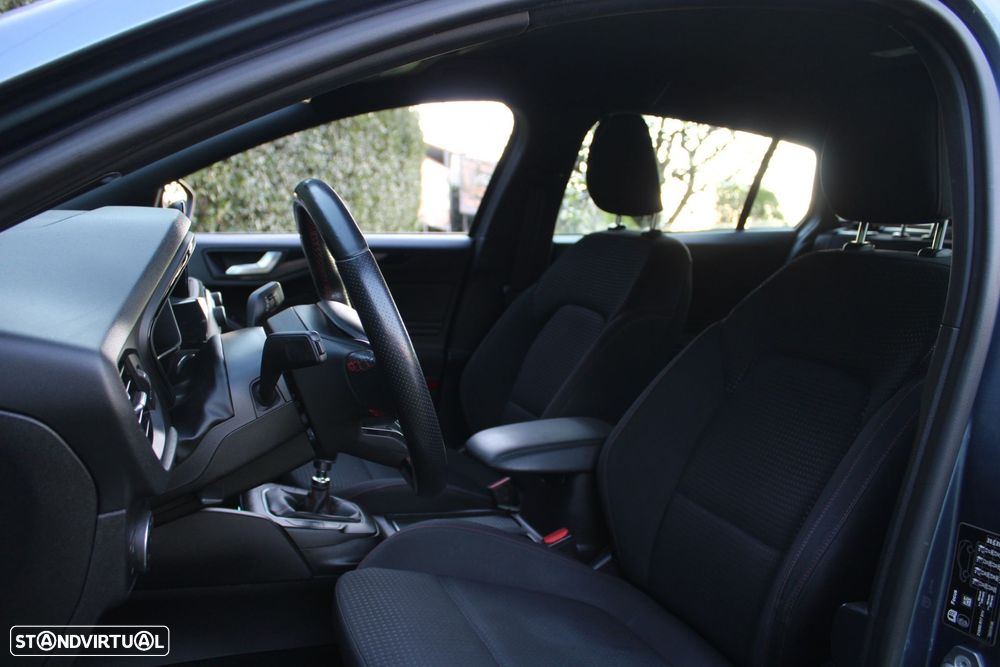 Ford Focus SW 1.5 TDCi EcoBlue ST-Line - 5