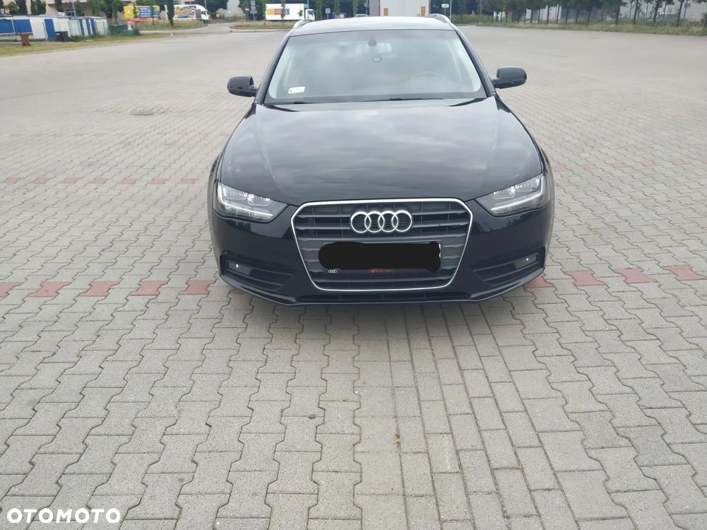 Audi A4 - 1