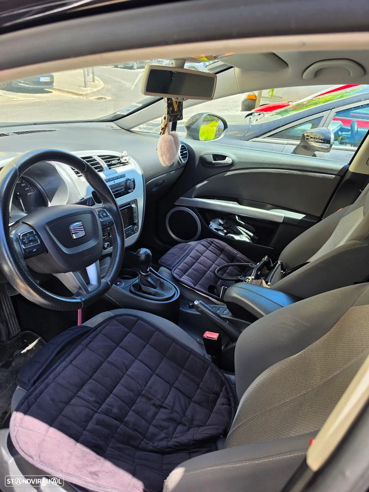 SEAT Leon 1.6 TDI DPF Ecomotive Style - 9