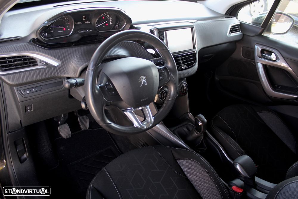 Peugeot 2008 1.6 BlueHDi Style - 6