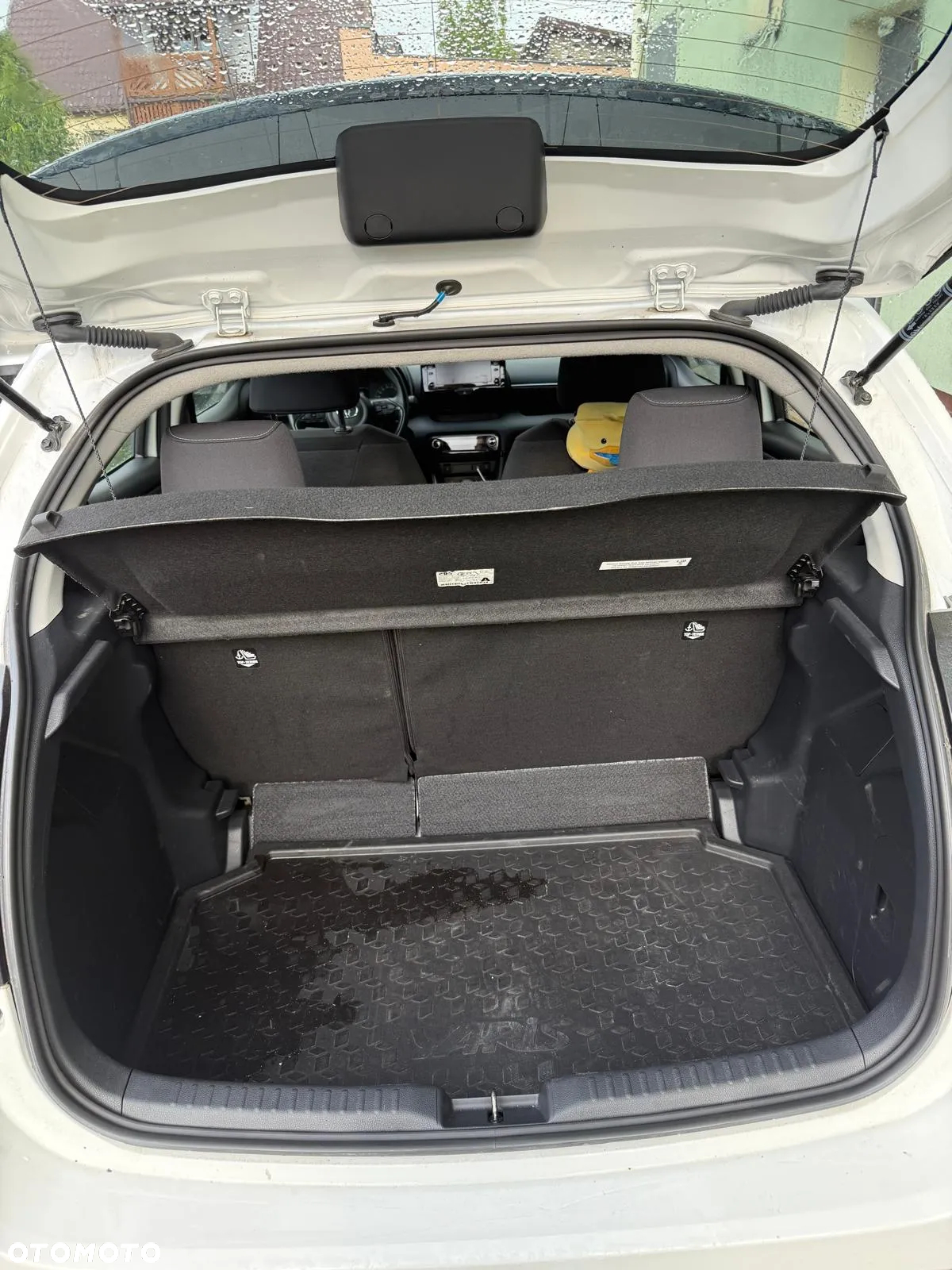 Toyota Yaris - 8
