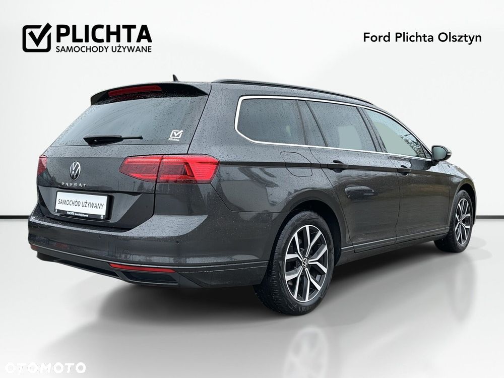 Volkswagen Passat - 5