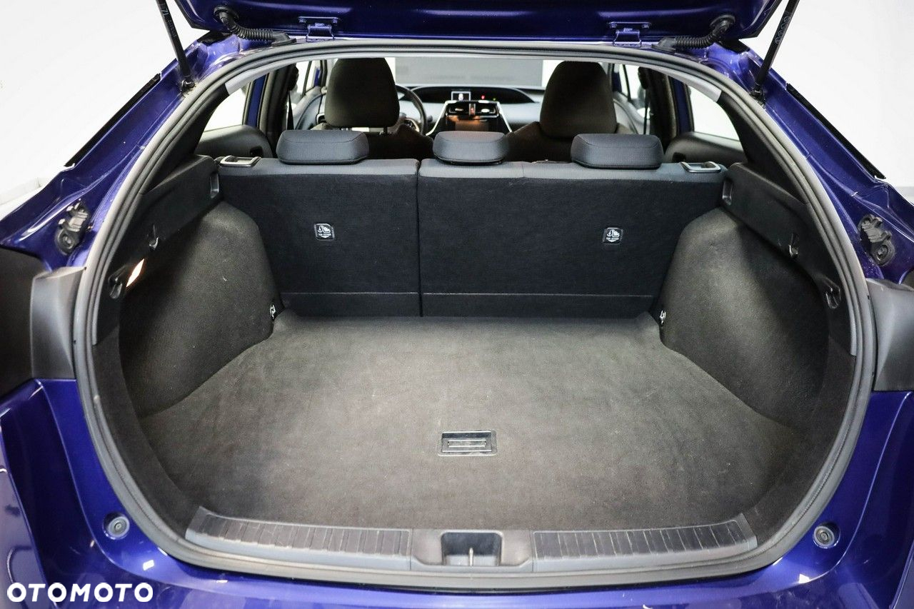 Toyota Prius - 12