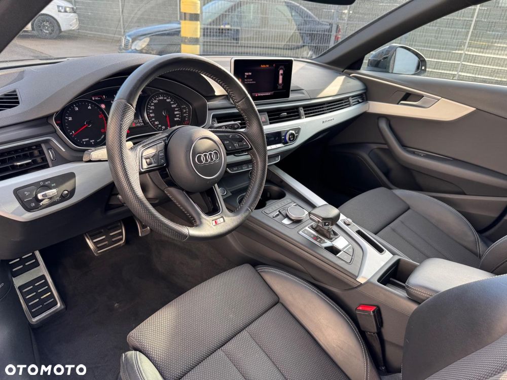 Audi A4 Avant - 32
