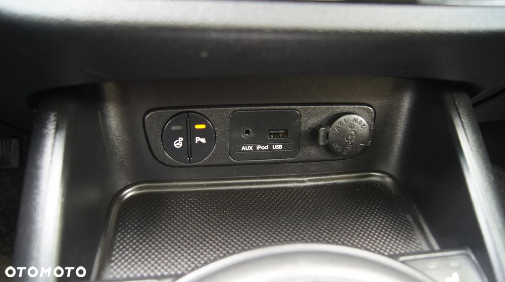 Kia Sportage 2.0 CVVT 2WD Automatik Vision - 26