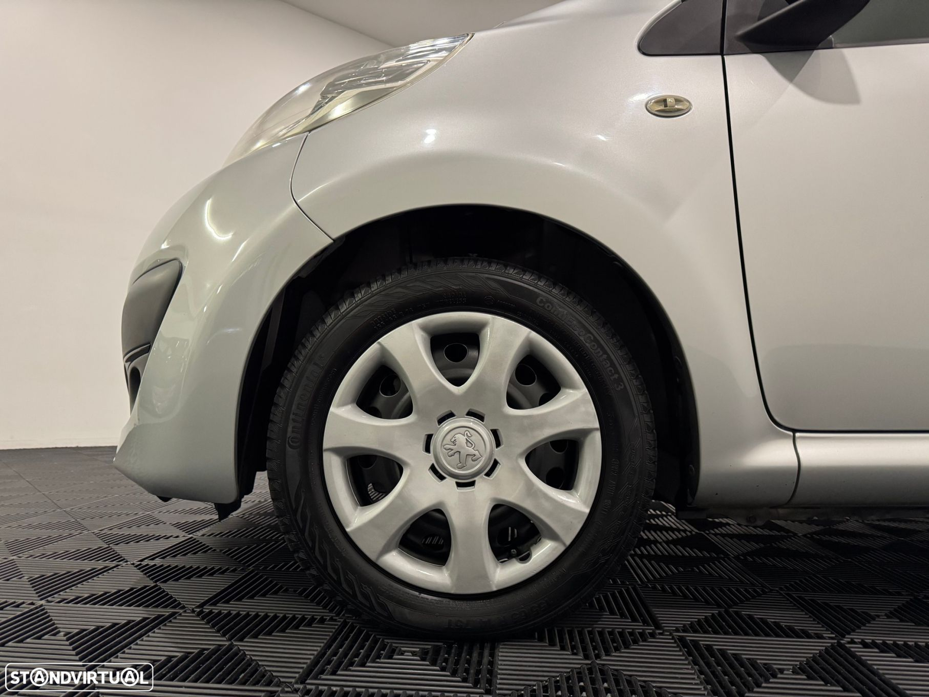 Peugeot 107 1.0 Urban - 11