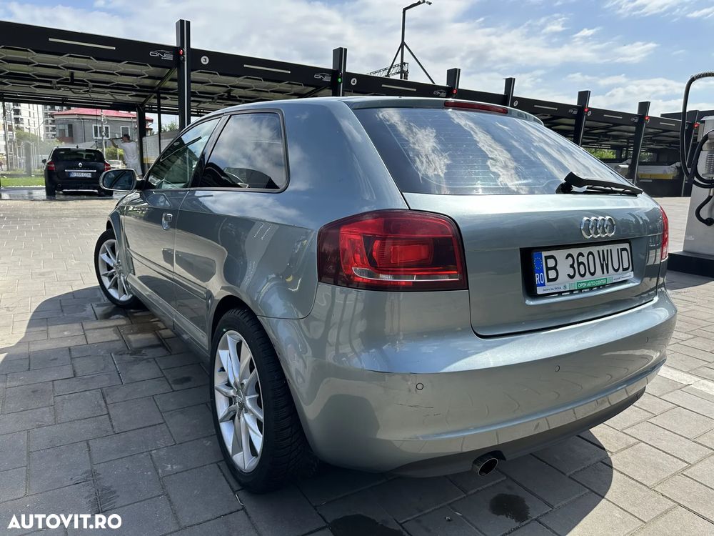 Audi A3 2.0 TDI DPF S tronic S line Sportpaket - 5