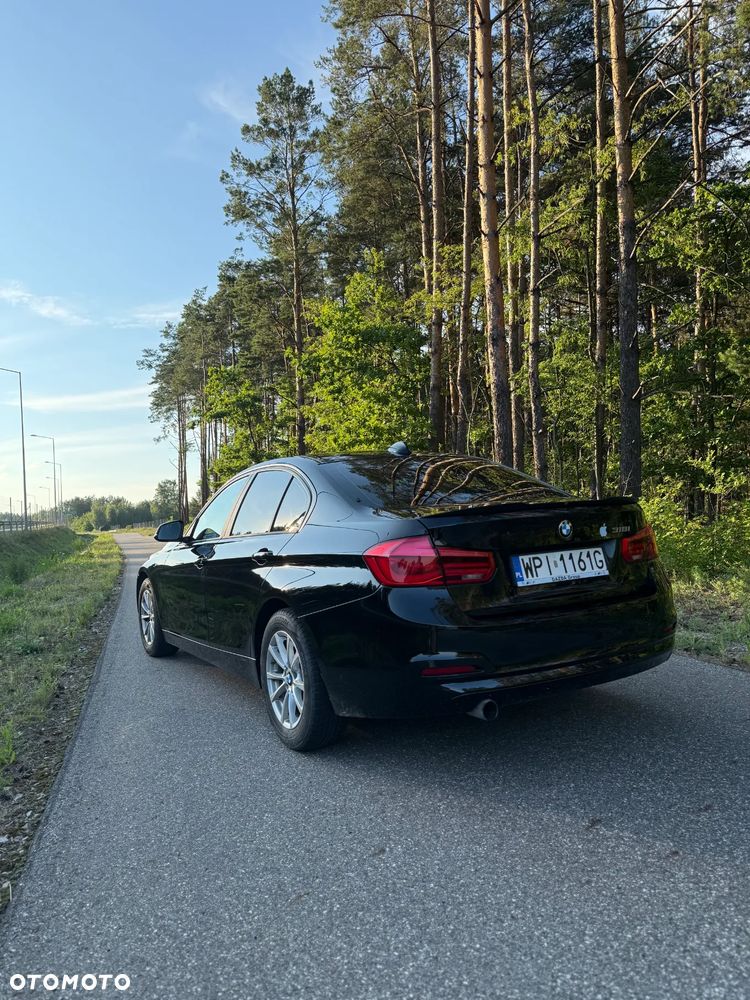 BMW Seria 3 318i - 7