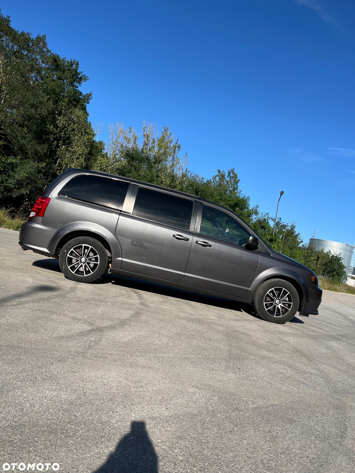 Dodge Grand Caravan - 3