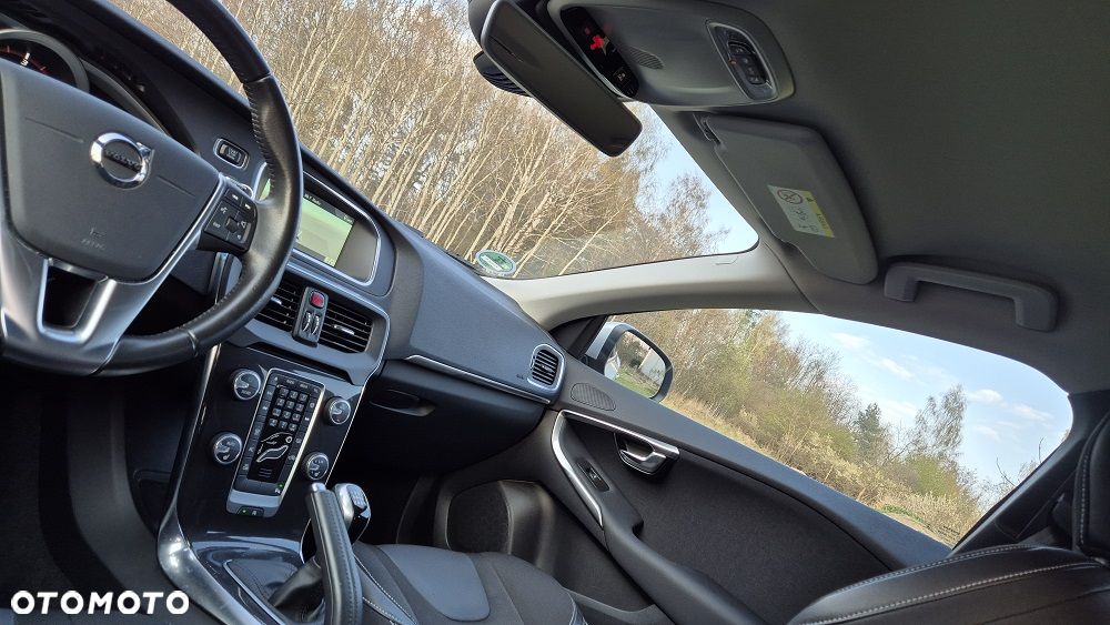 Volvo V40 D2 Momentum - 17
