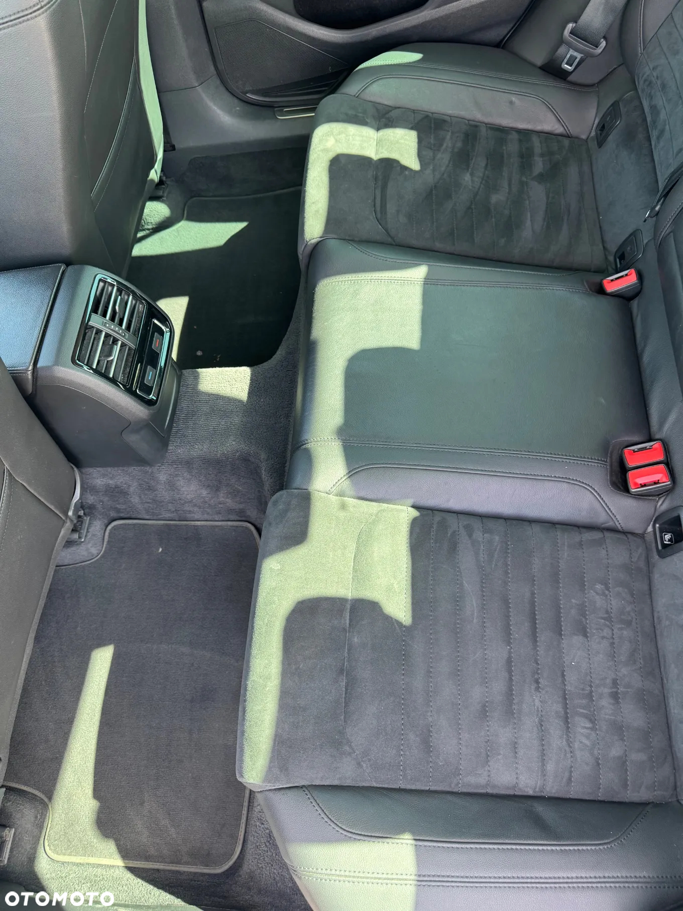 Volkswagen Passat 2.0 TDI BMT Highline DSG - 19