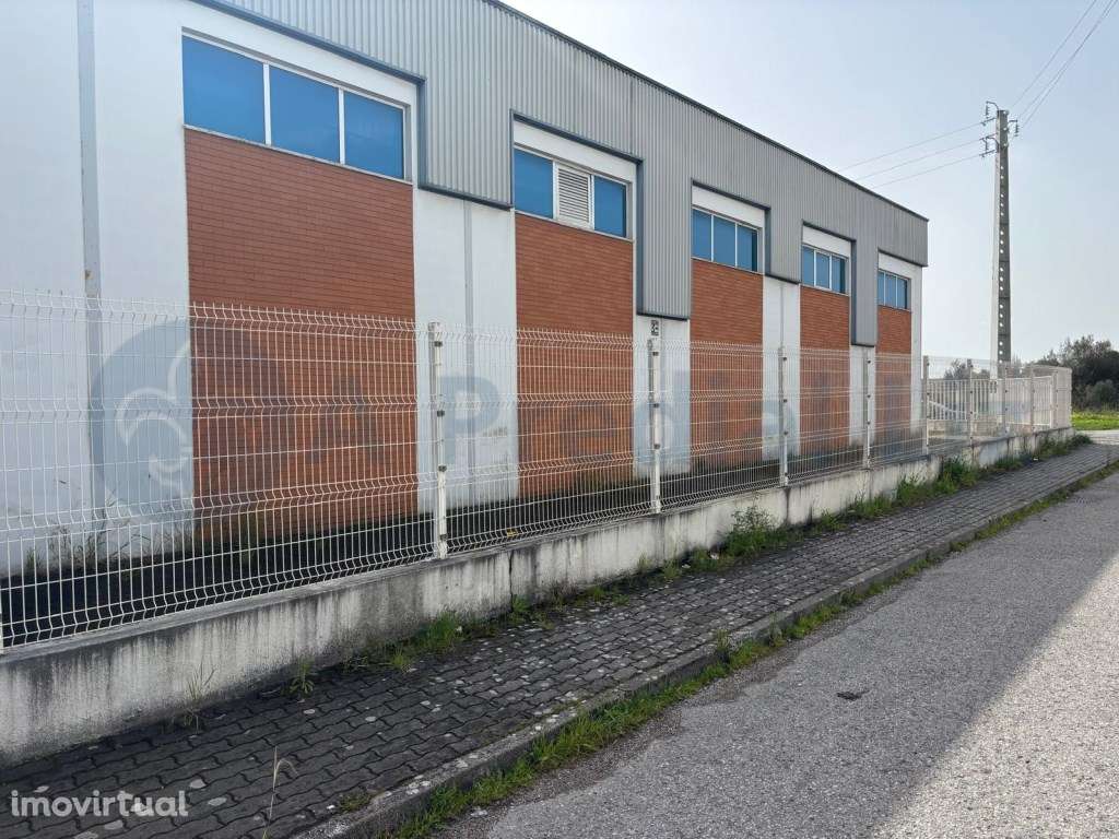 Armazém para Venda e/ou Arrendamento | Zona Industrial de Vialonga ... - Grande imagem: 3/20