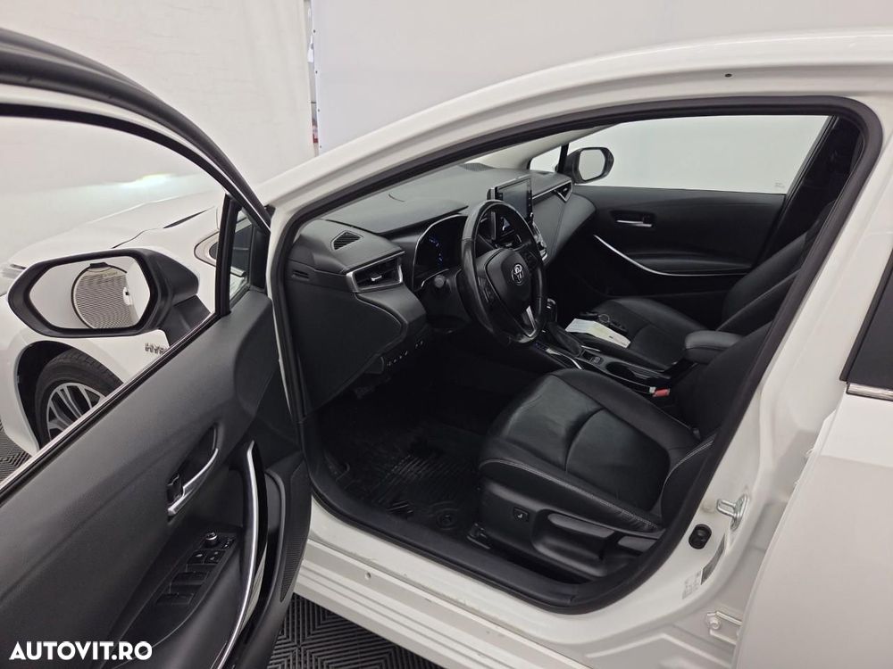 Toyota Corolla 1.8 HSD Exclusive - 6