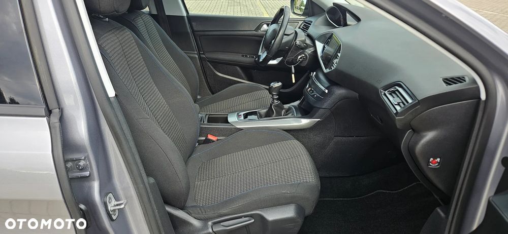 Peugeot 308 SW PureTech 110 Stop & Start Style - 6