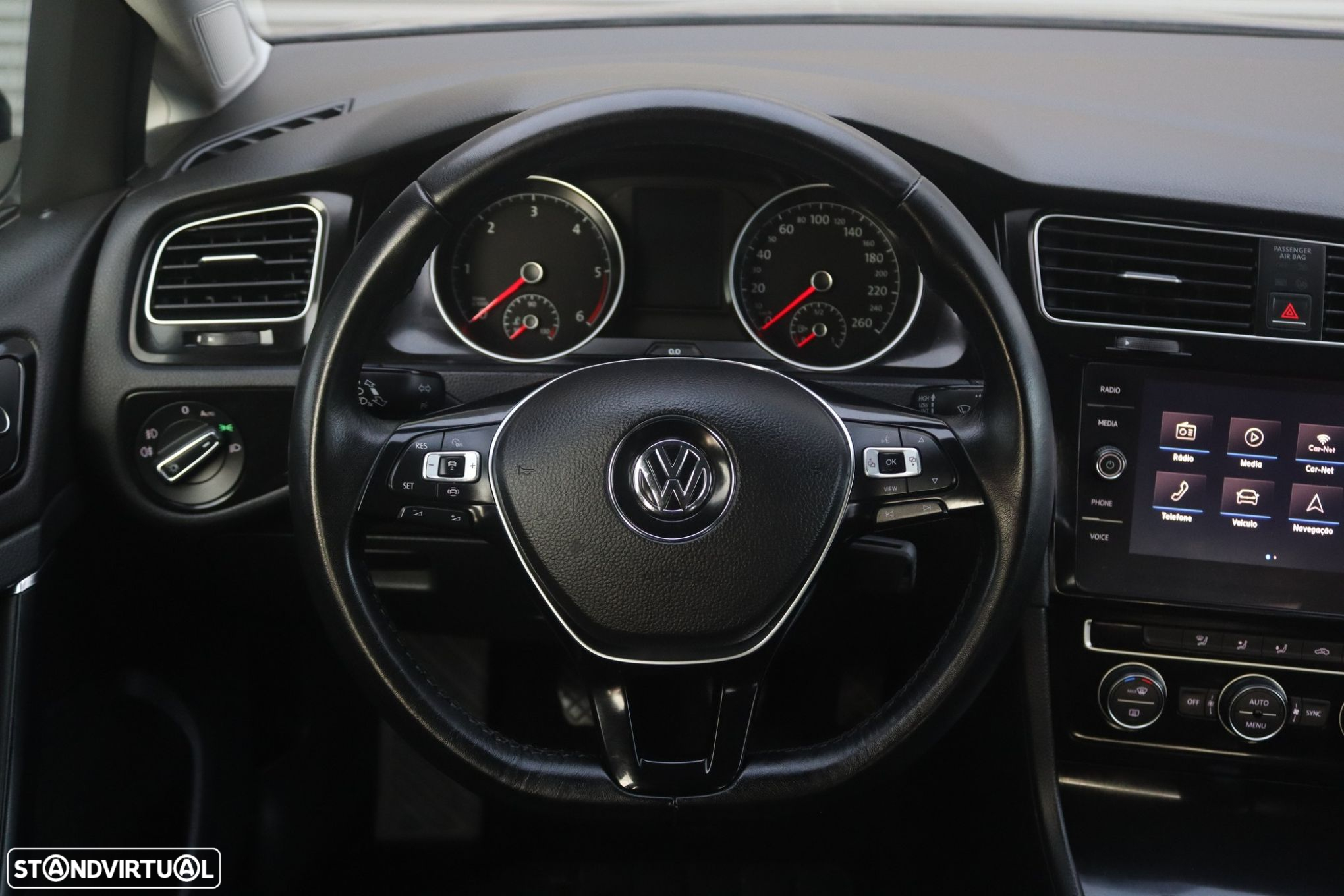 VW Golf 1.6 TDI Highline - 14