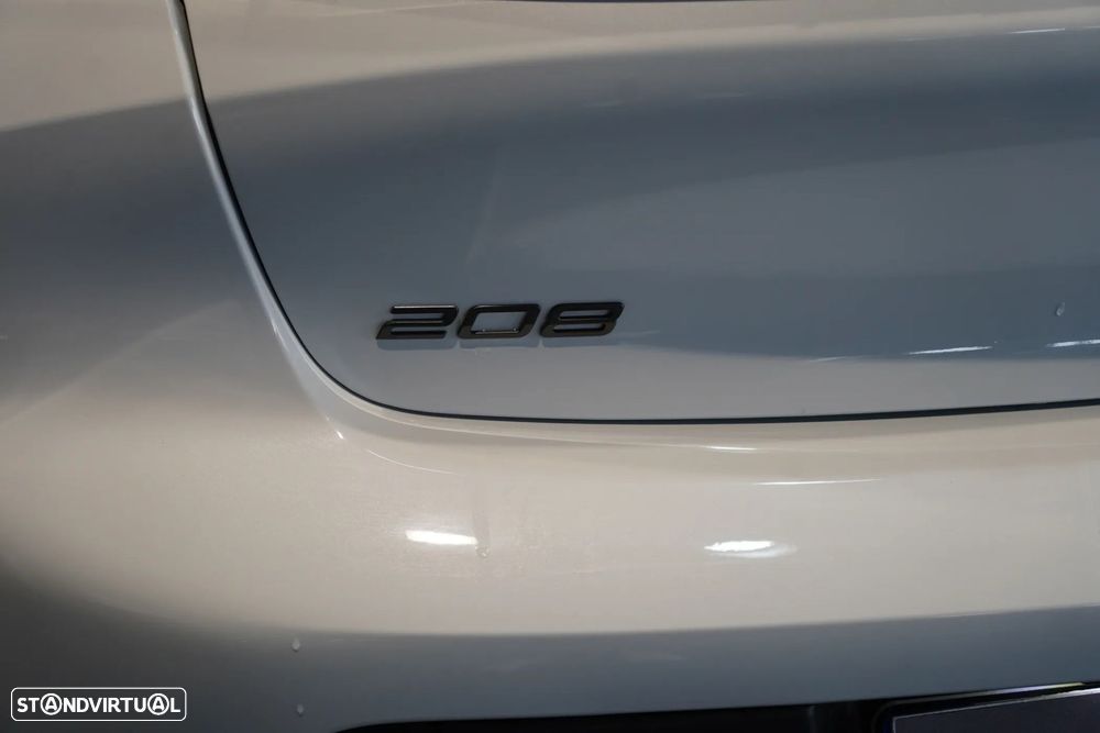 Peugeot 208 - 35