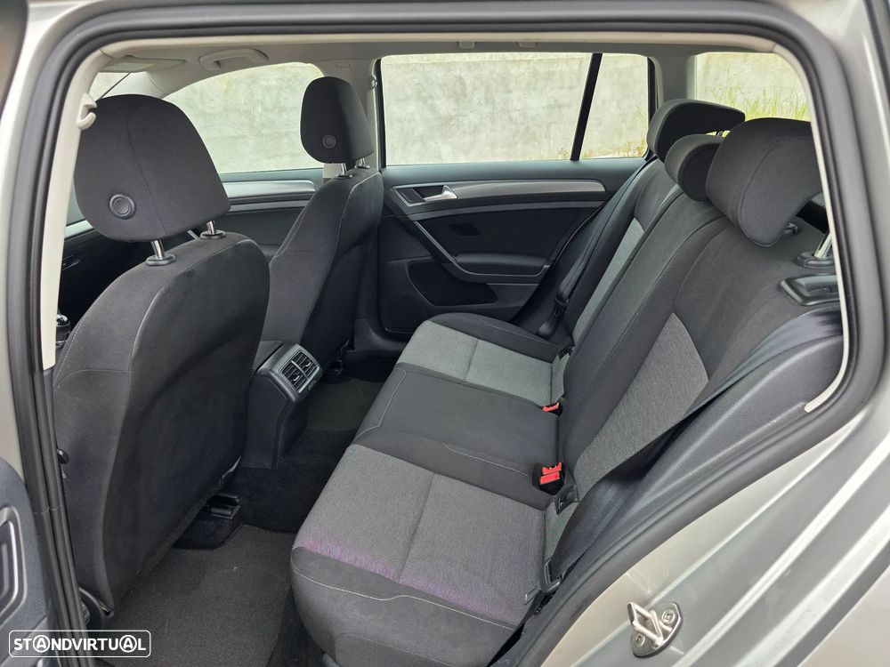 VW Golf Variant 1.6 TDi BlueMotion Comfortline - 20