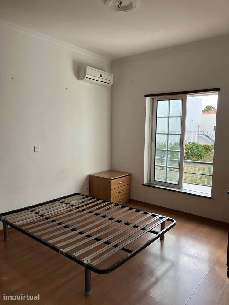 Apartamento, de tipologia T-2 - Grande imagem: 4/14
