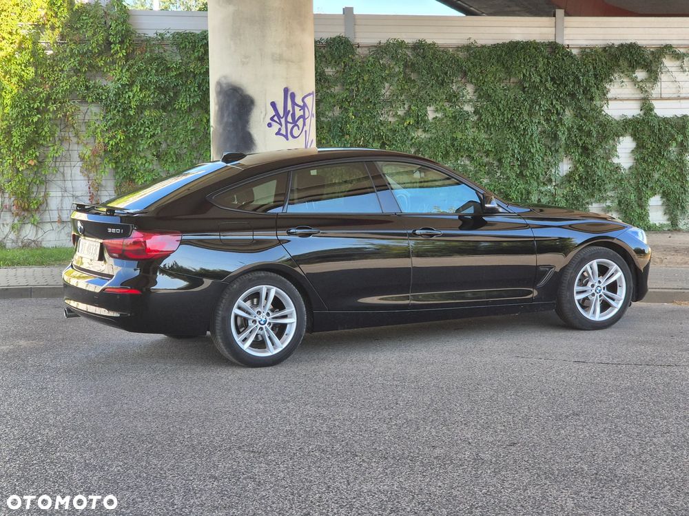 BMW 3GT 320i xDrive - 11