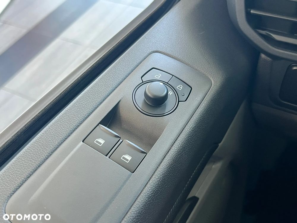 Ford Transit Custom DCiV 2.0 EcoBlue 150 KM M6 Trend - 17