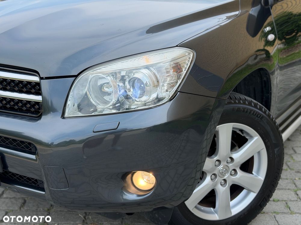 Toyota RAV4 2.2 D-4D Prestige - 13