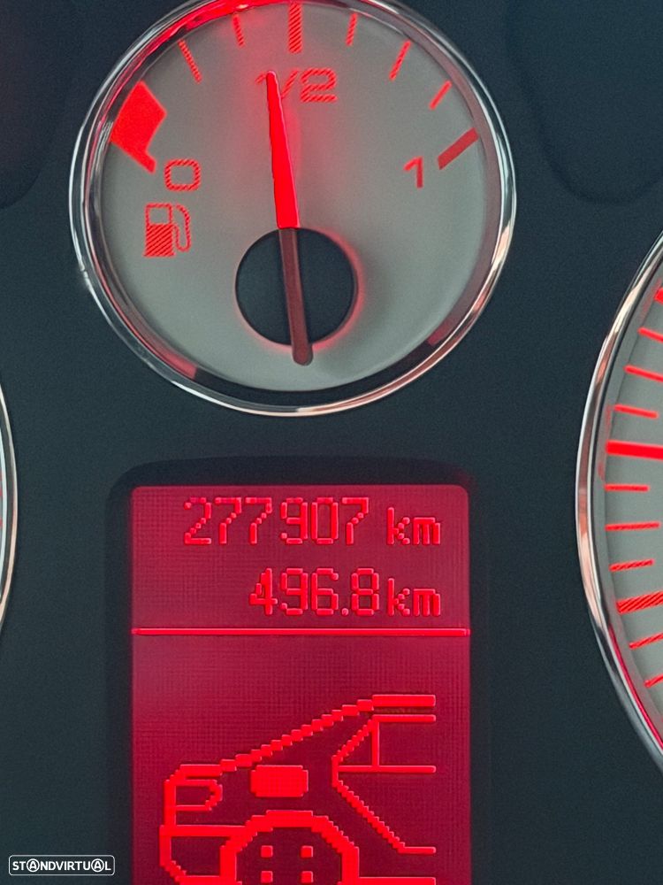 Peugeot 407 SW 2.0 HDi Executive - 7