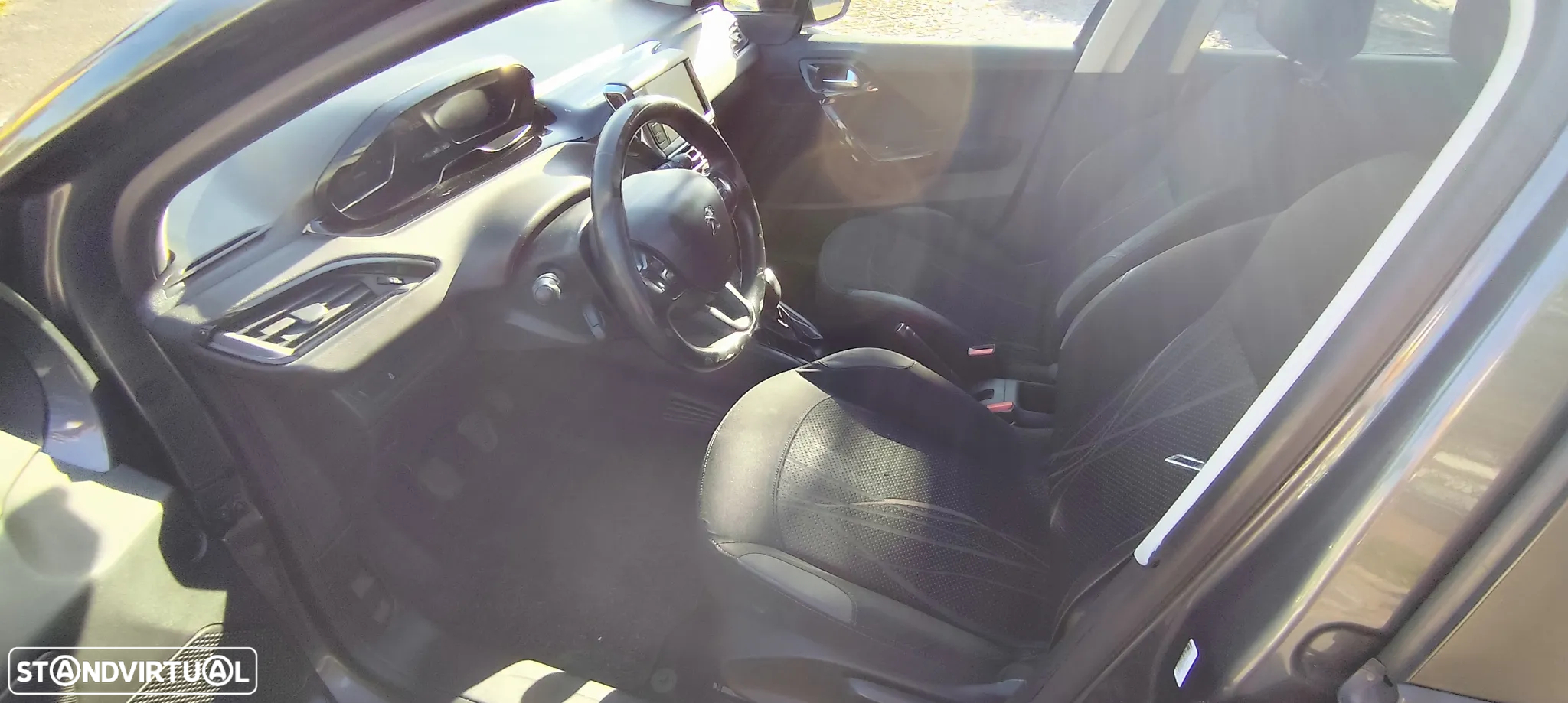 Peugeot 208 1.4 HDi Active - 16