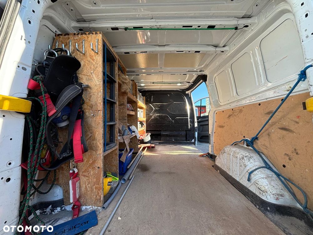 Ford Transit Custom - 8