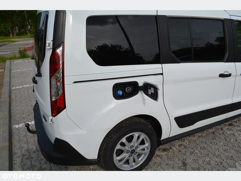 Ford Transit Connect - 22