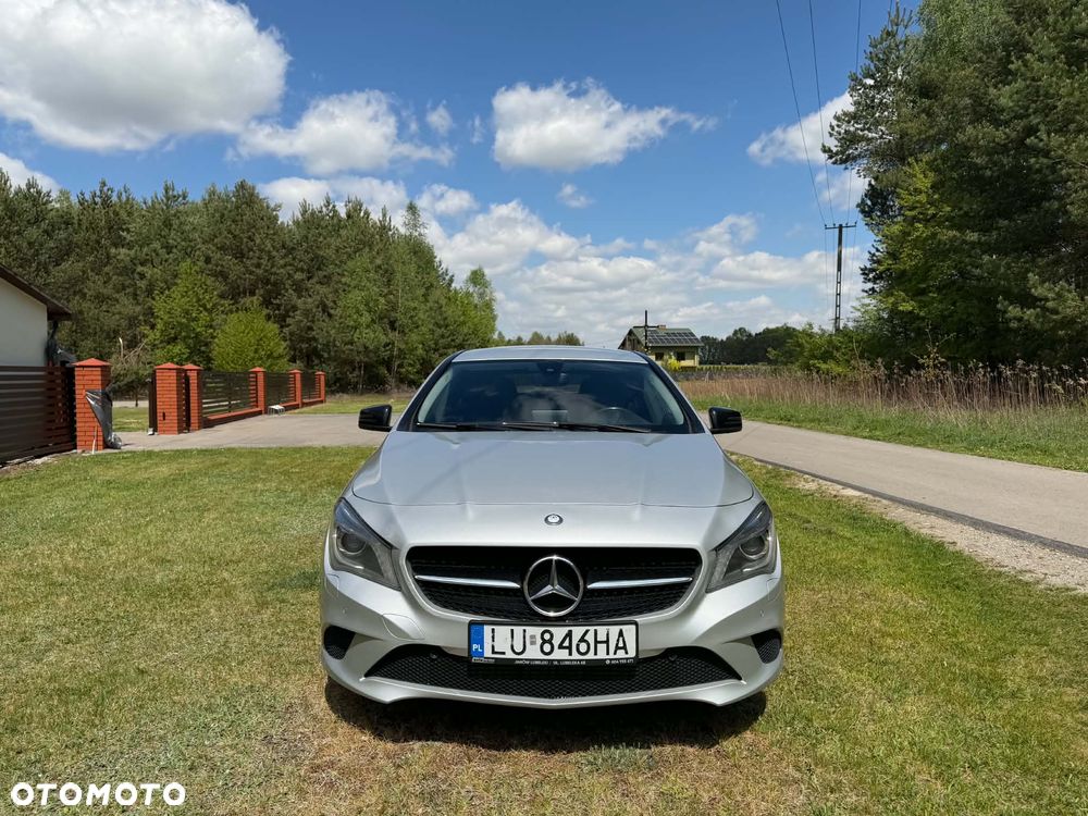 Mercedes-Benz CLA 200 7G-DCT - 2