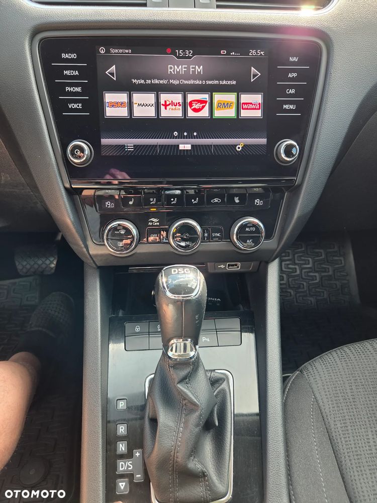 Skoda Octavia 2.0 TDI Ambition DSG - 5
