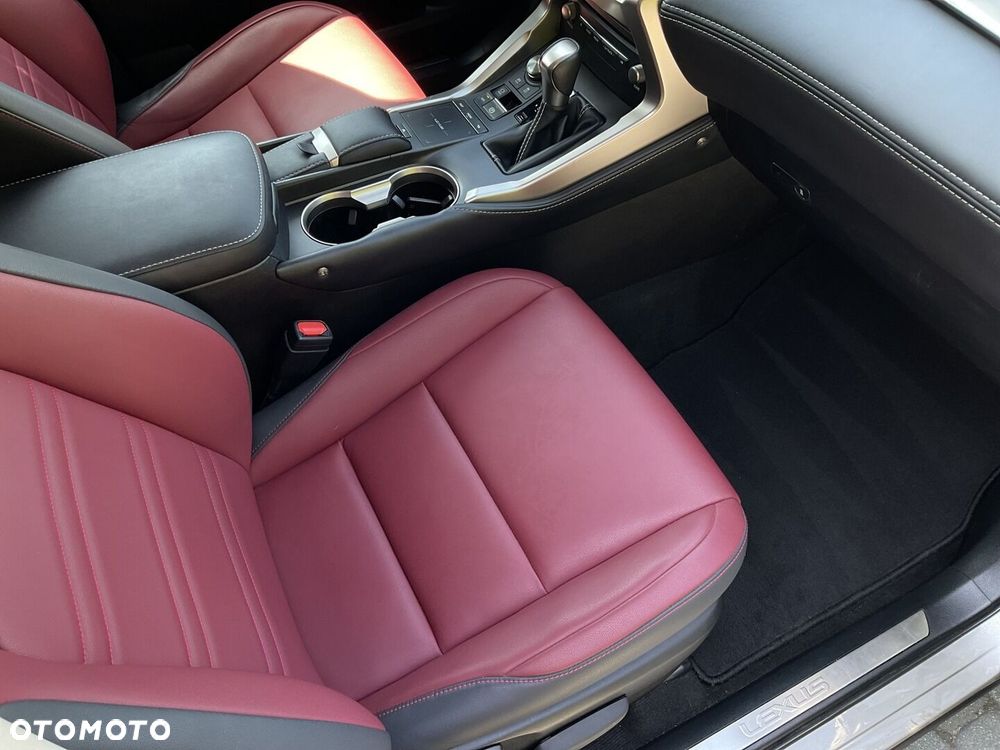 Lexus NX 300h F Impression AWD - 10