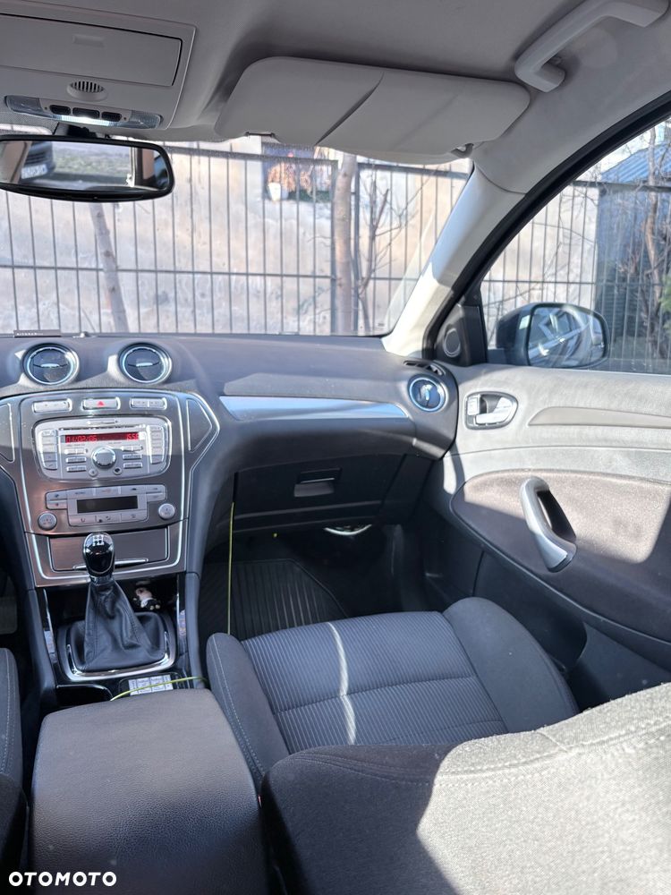 Ford Mondeo 2.0 Titanium - 20