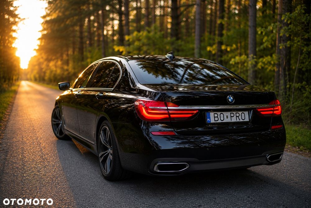 BMW Seria 7 750Li xDrive - 3