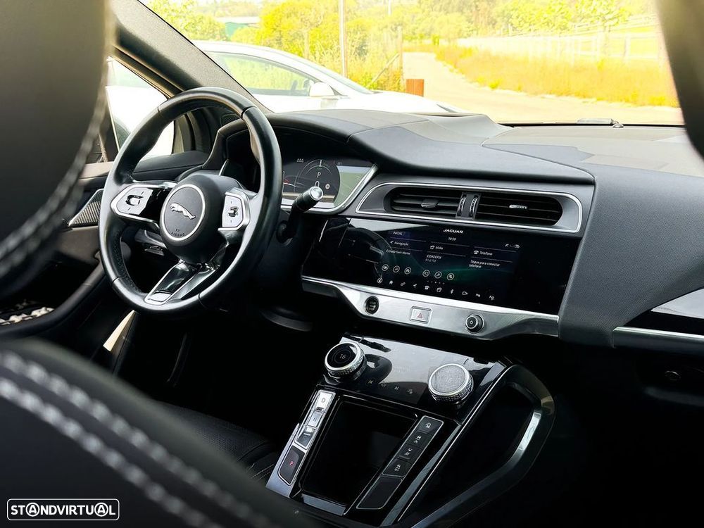Jaguar I-Pace - 11