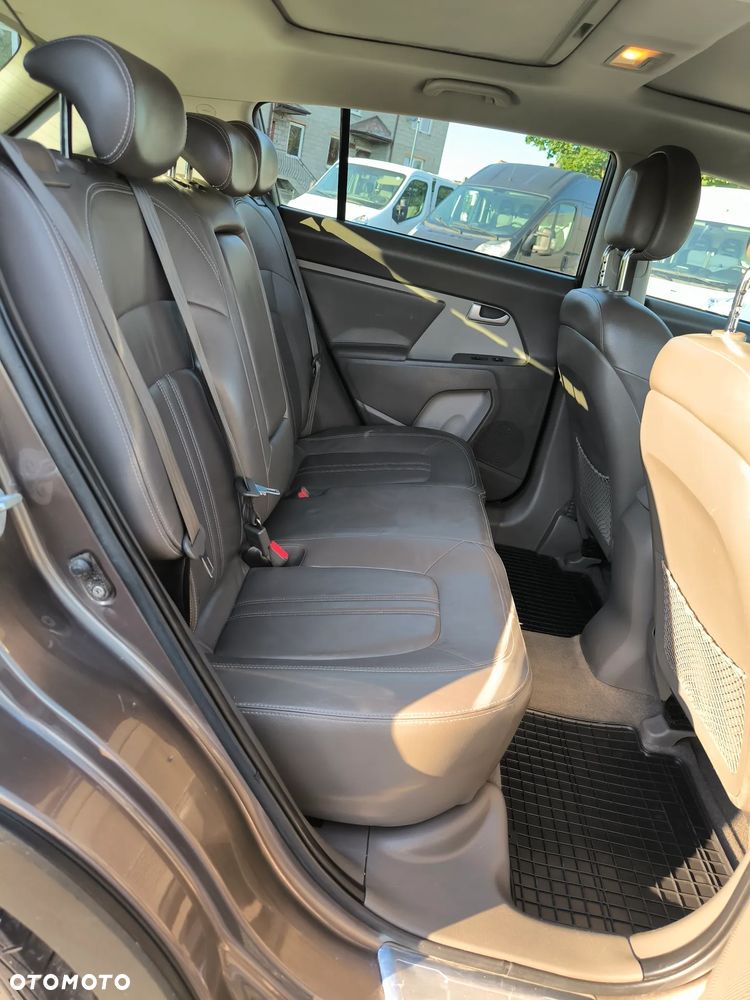 Kia Sportage 1.7 CRDI 2WD Spirit - 17