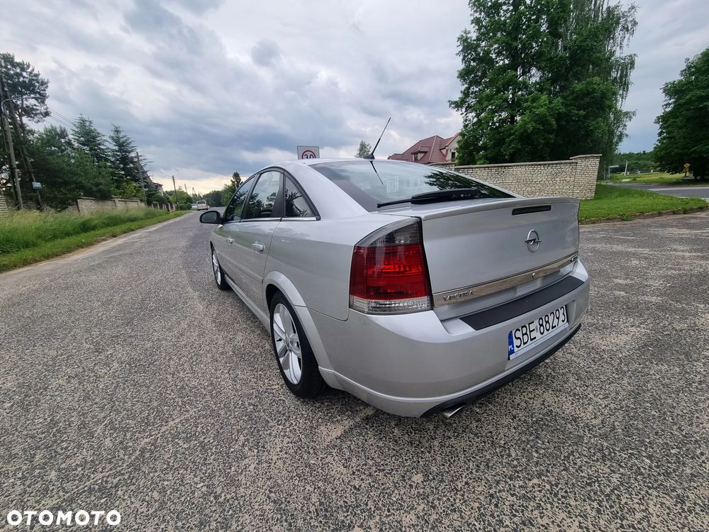 Opel Vectra GTS 1.9 CDTI - 2