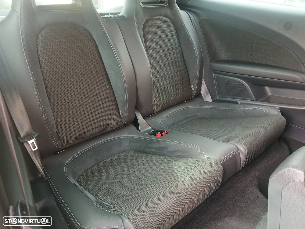 VW Scirocco 2.0 TDI Sport - 24