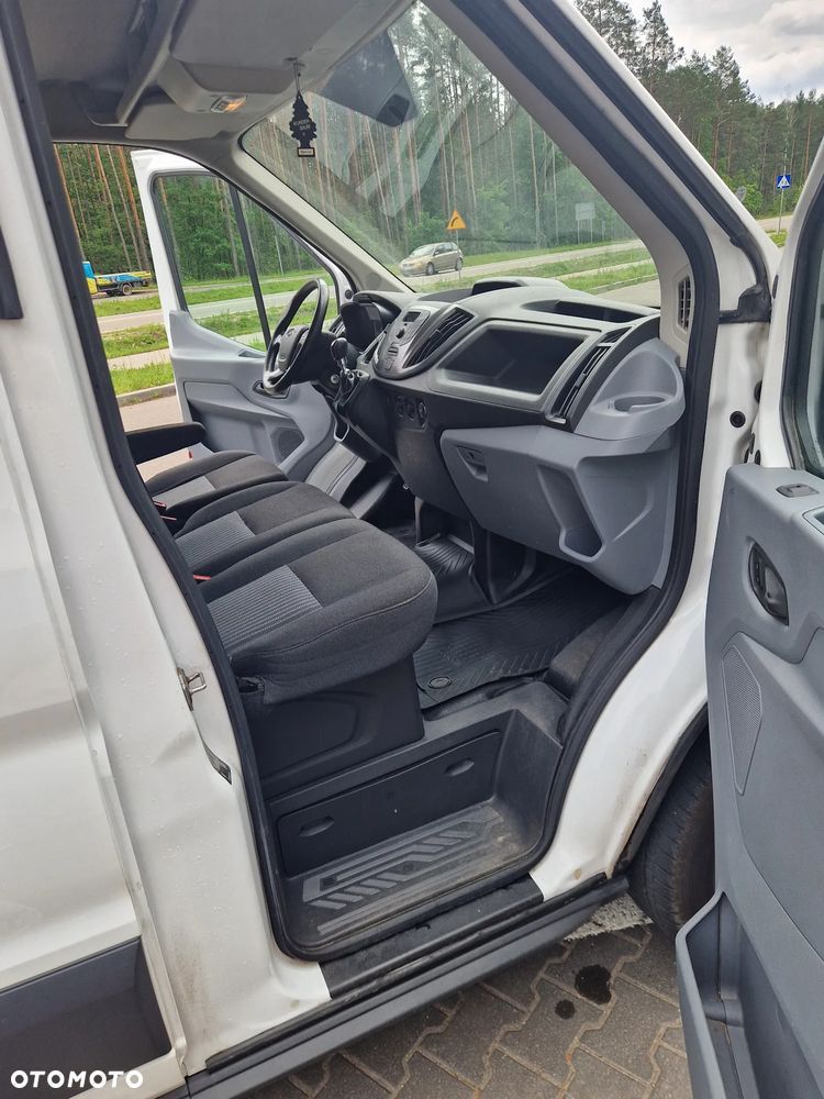 Ford Transit - 9