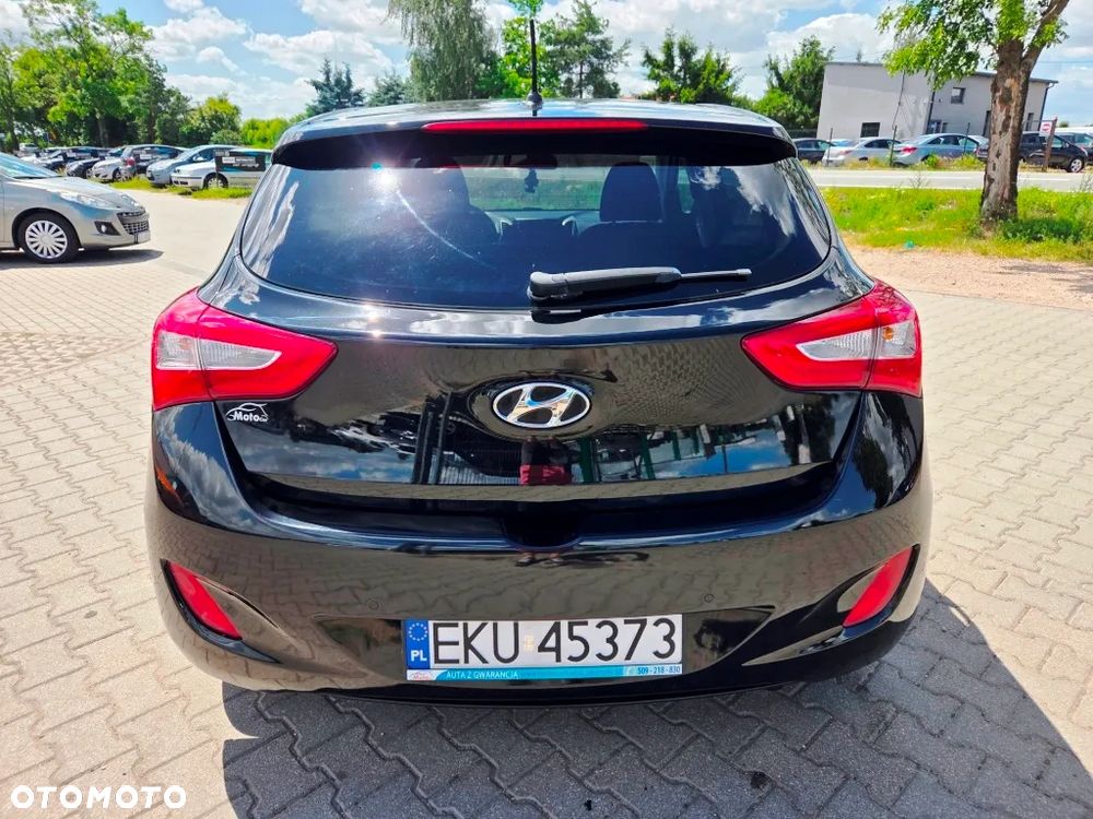 Hyundai i30 1.6 GDI Comfort - 11