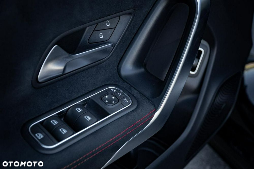Mercedes-Benz CLA 200 d 8G-DCT AMG Line Advanced Plus - 11