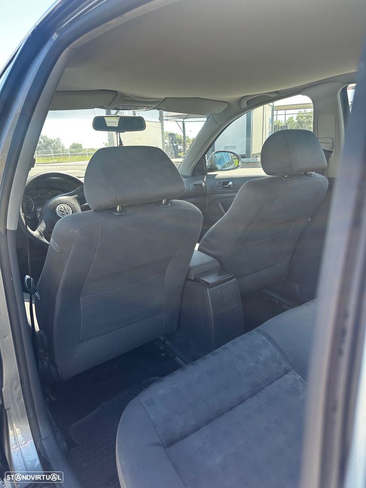 VW Passat 1.9 TDi Comfortline - 3