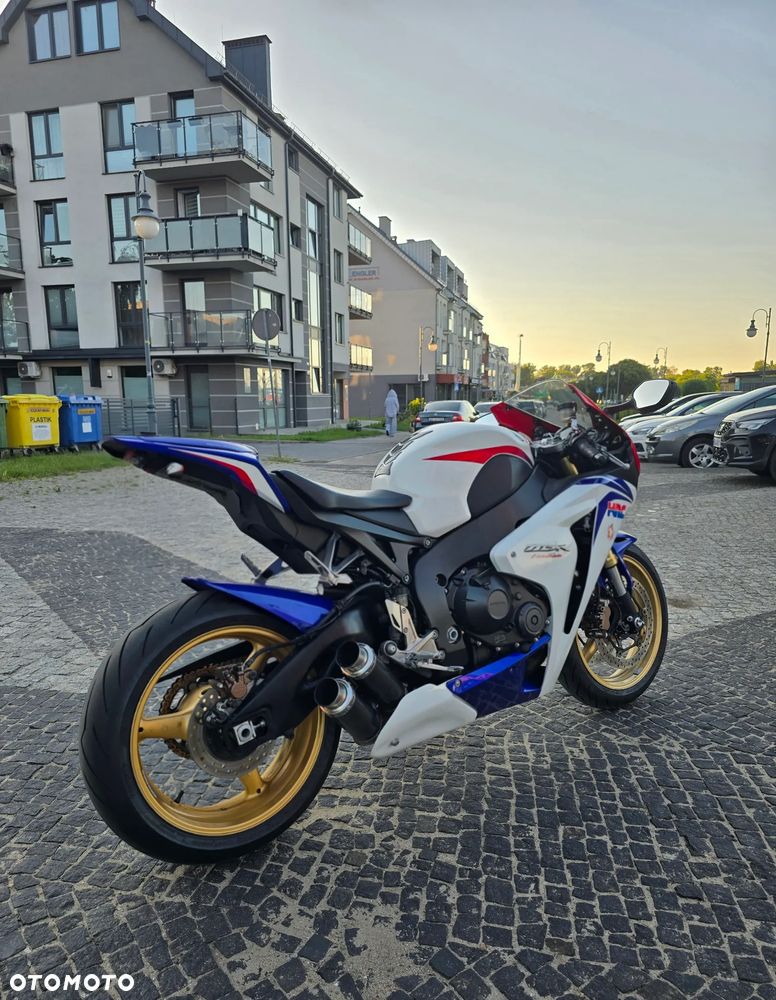Honda CBR - 3