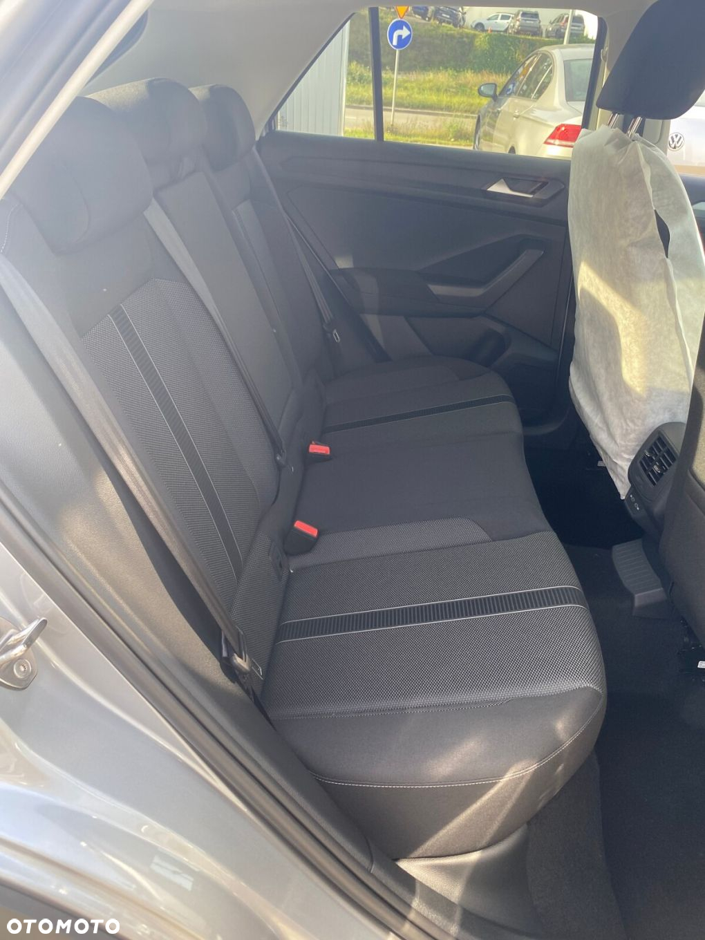 Volkswagen T-Roc 1.5 TSI Life DSG - 8