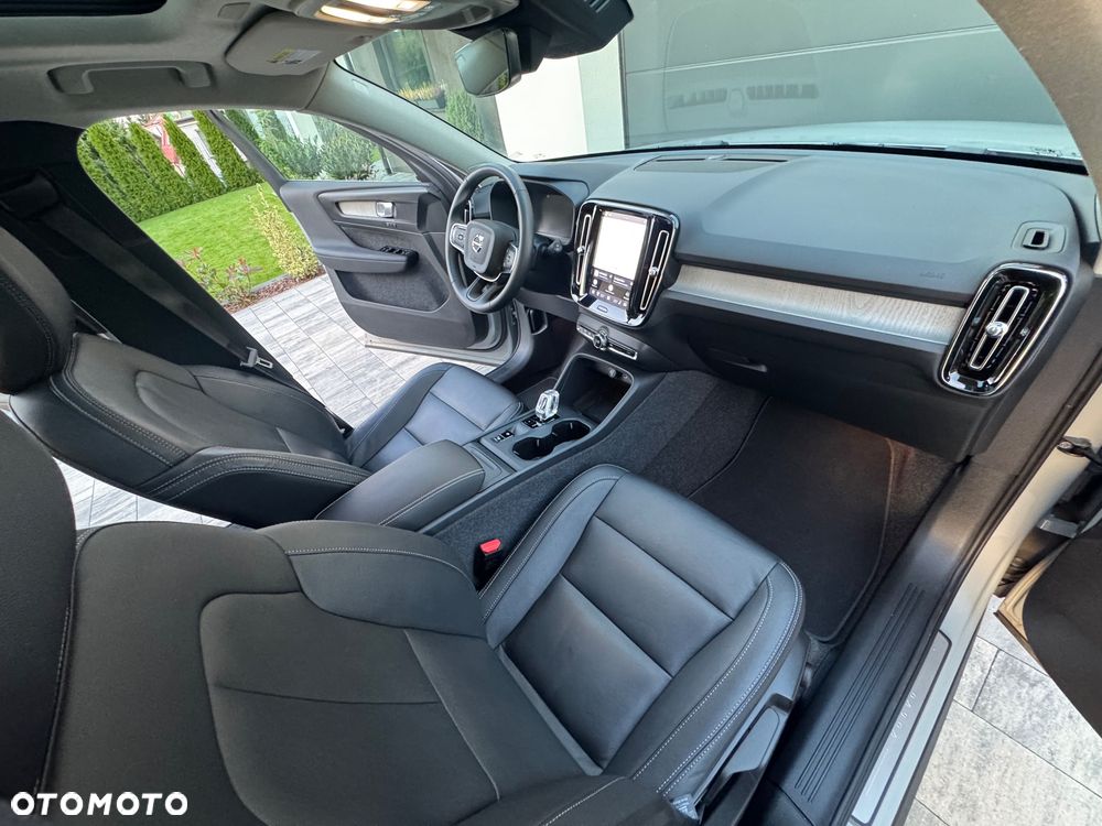 Volvo XC 40 B5 AWD Ultimate Dark - 21